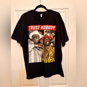 Alstyle: Black 2pac & Biggie “Trust Nobody” Graphic Tee